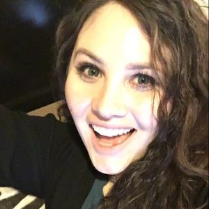 Meet your Posher, Coralie